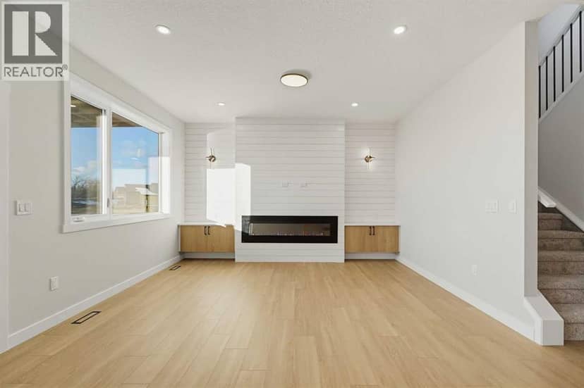 4352 61 Avenue — photo 9 of 40