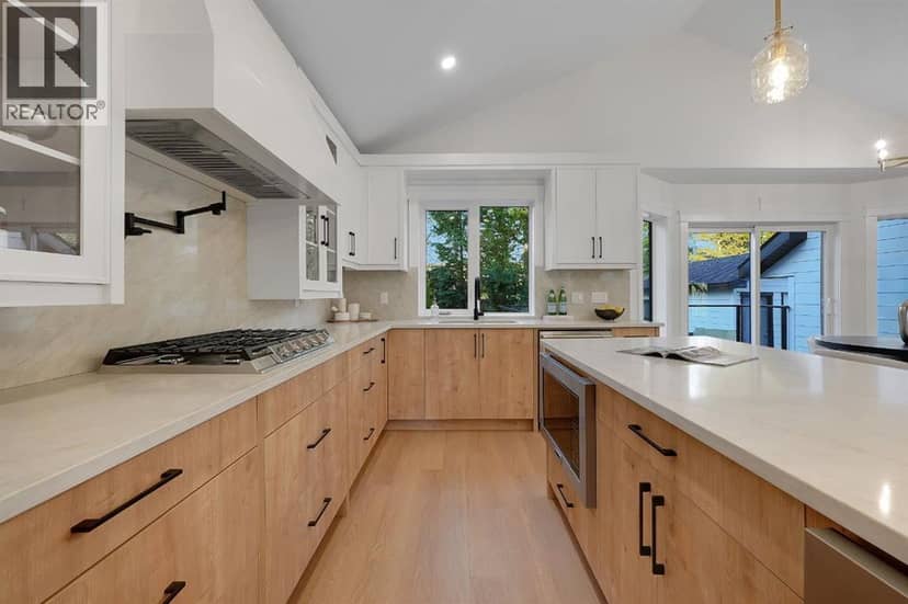 3375 Breton Close NW — photo 16 of 40