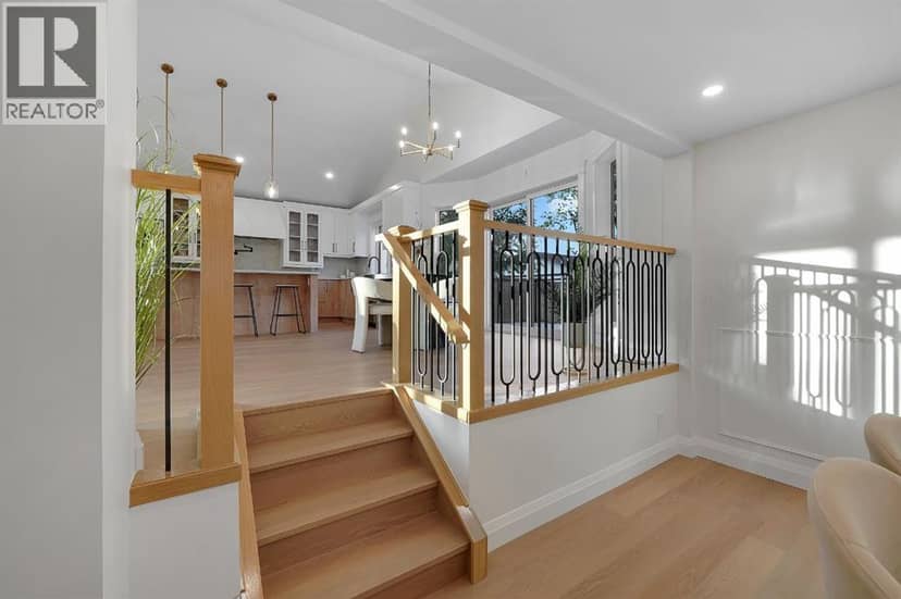 3375 Breton Close NW — photo 10 of 40