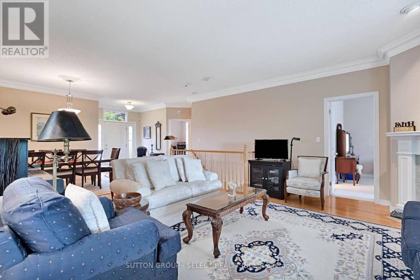 9 - 140 McGarrell Drive — photo 10 of 40