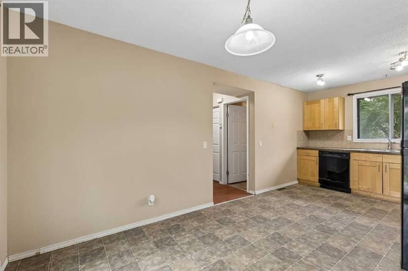 124 Pineset Place NE — photo 15 of 31