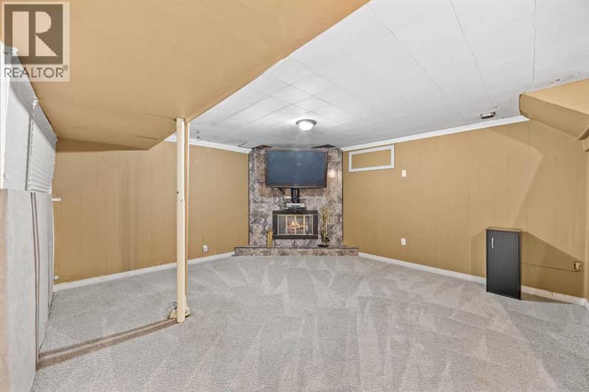 9843 Auburn Road SE — photo 12 of 27