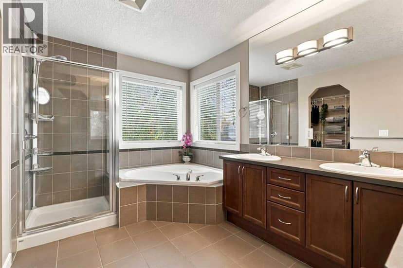 185 Silverado Plains Close SW — photo 24 of 40