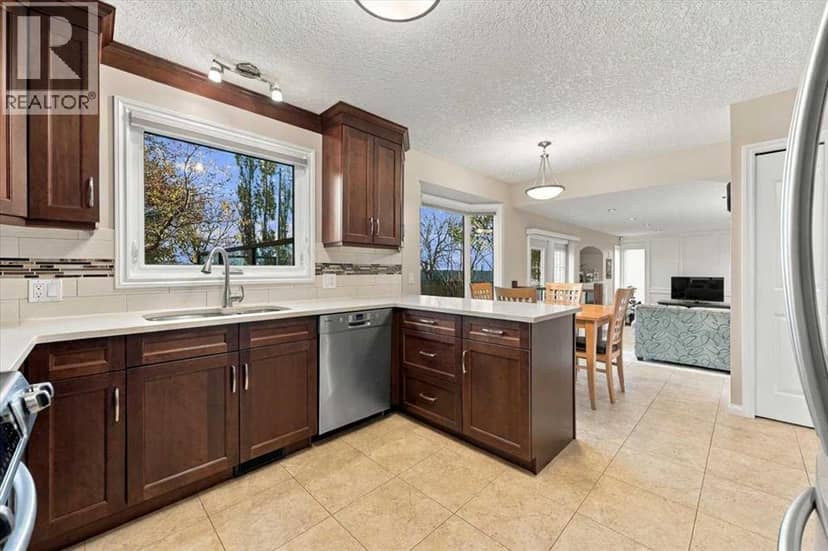 144 Bernard Way NW — photo 14 of 40