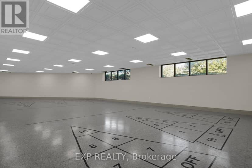 706 - 40 Baif Boulevard — photo 35 of 40