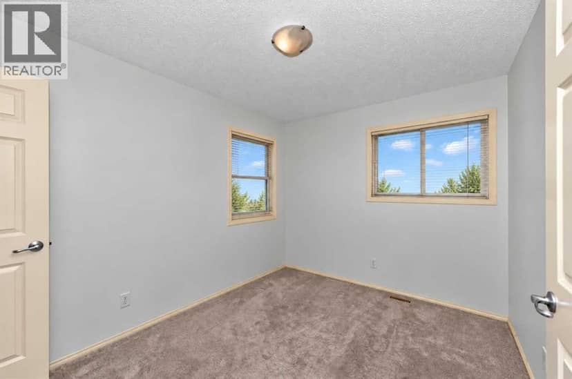 71 Evansford Circle NW — photo 23 of 40