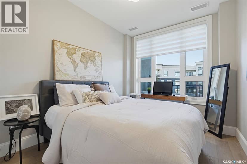 210 408 Cartwright STREET — photo 23 of 39