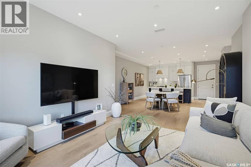 210 408 Cartwright STREET — photo 18 of 39