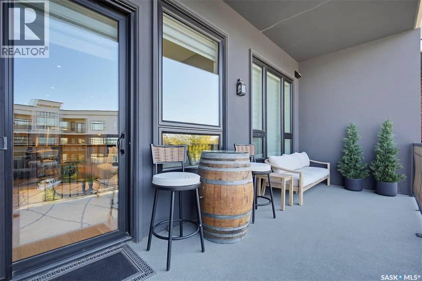 210 408 Cartwright STREET — photo 17 of 39