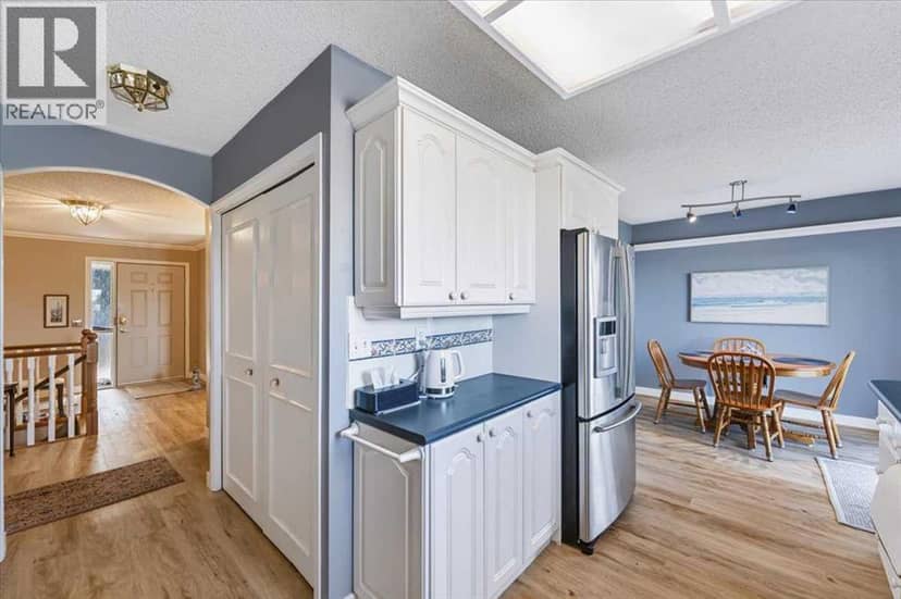 36, 140 Strathaven Circle SW — photo 23 of 40