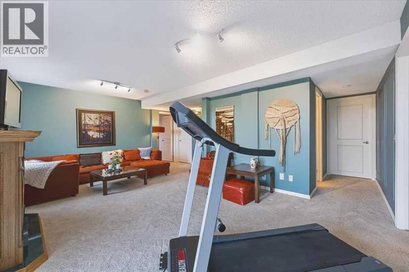 36, 140 Strathaven Circle SW — photo 39 of 40