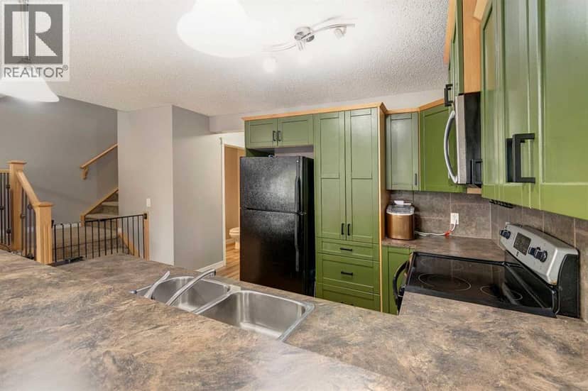 154 Canals Circle SW — photo 13 of 38