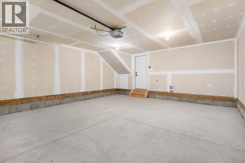 208, 8155 8 Avenue SW — photo 31 of 33