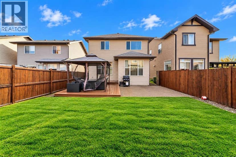 1580 New Brighton Drive SE, Calgary, photo 2