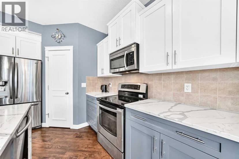 1580 New Brighton Drive SE — photo 9 of 40