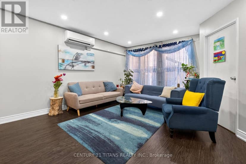 1018 - 100 Mornelle Court, Toronto, photo 4