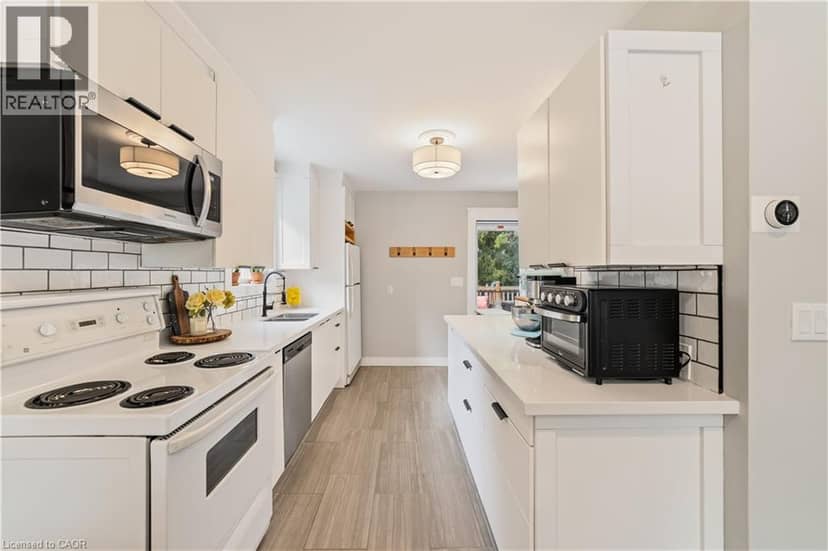 206 EAST 19TH Street — photo 9 of 29