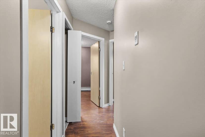 #305 12710 127 ST NW, Edmonton, photo 3