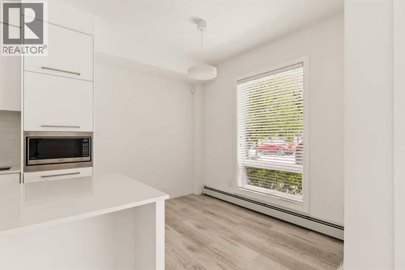 110, 3125 39 Street NW, Calgary, photo 5