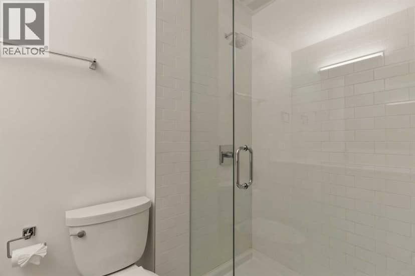 110, 3125 39 Street NW — photo 24 of 29