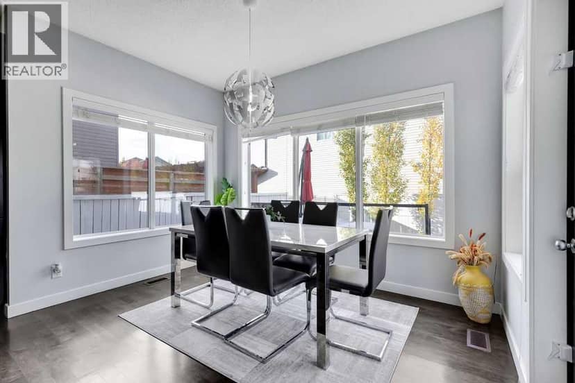 87 Brightonstone Passage SE — photo 11 of 35