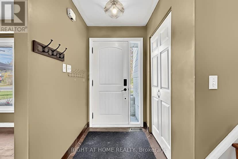 23 Finlay Mill Road, Springwater, photo 4