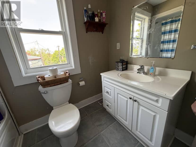 30-32 West Pleasant Street — photo 13 of 23