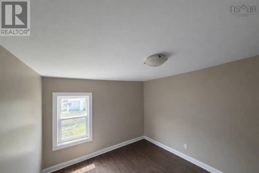 30-32 West Pleasant Street — photo 9 of 23