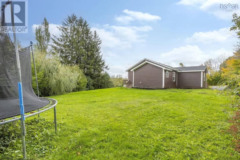 20 Beech Hill Road — photo 14 of 40