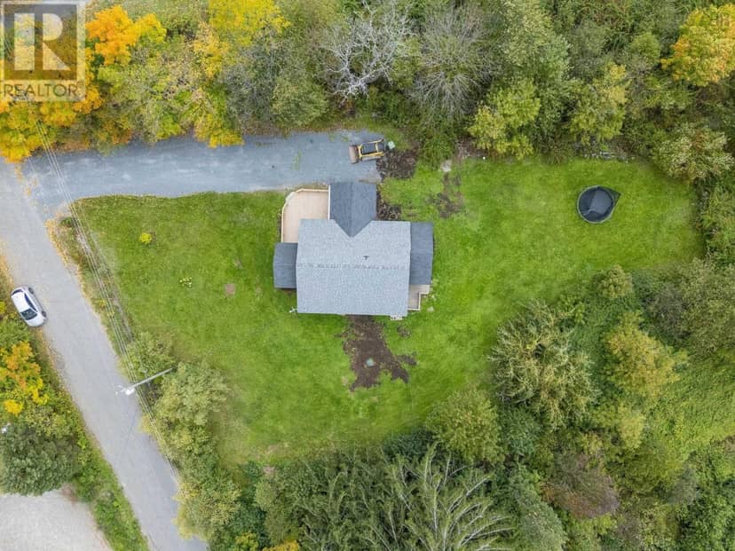 20 Beech Hill Road — photo 4 of 40