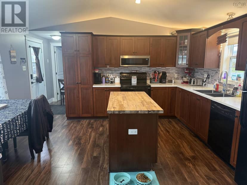 50 Silver birch Drive — photo 5 of 22