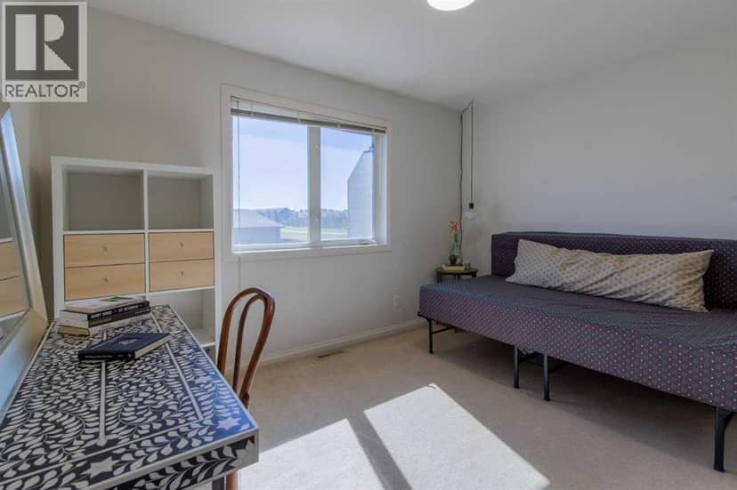 198 Blackfoot Boulevard W — photo 13 of 33