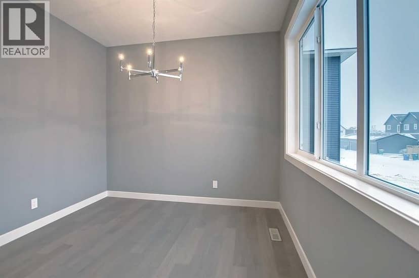 2089 Cobblespring Avenue SW — photo 10 of 19
