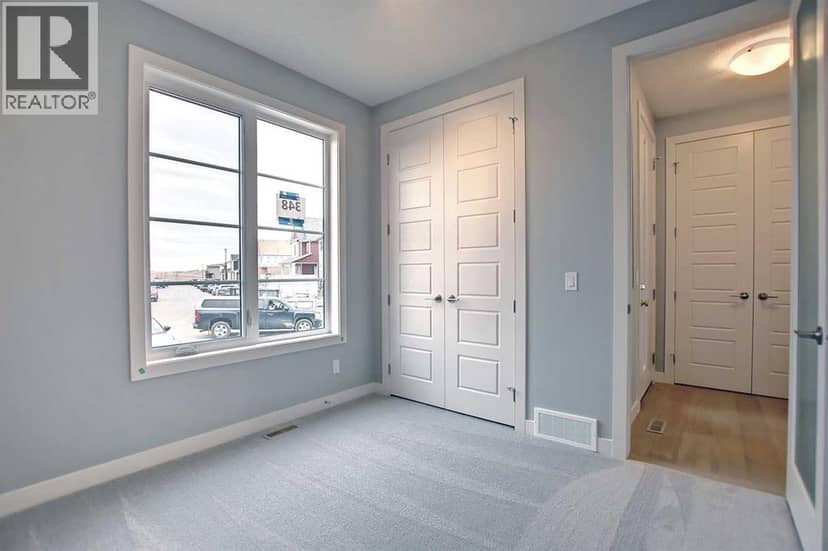 2085 Cobblespring Avenue SW — photo 10 of 17