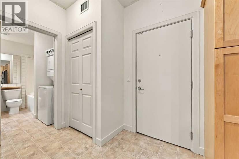 114, 1414 17 Street SE — photo 13 of 31