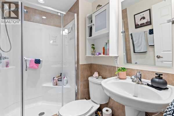 172 Woodhaven Drive — photo 31 of 40