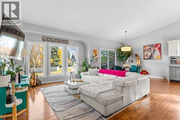 172 Woodhaven Drive, Okotoks, photo 5