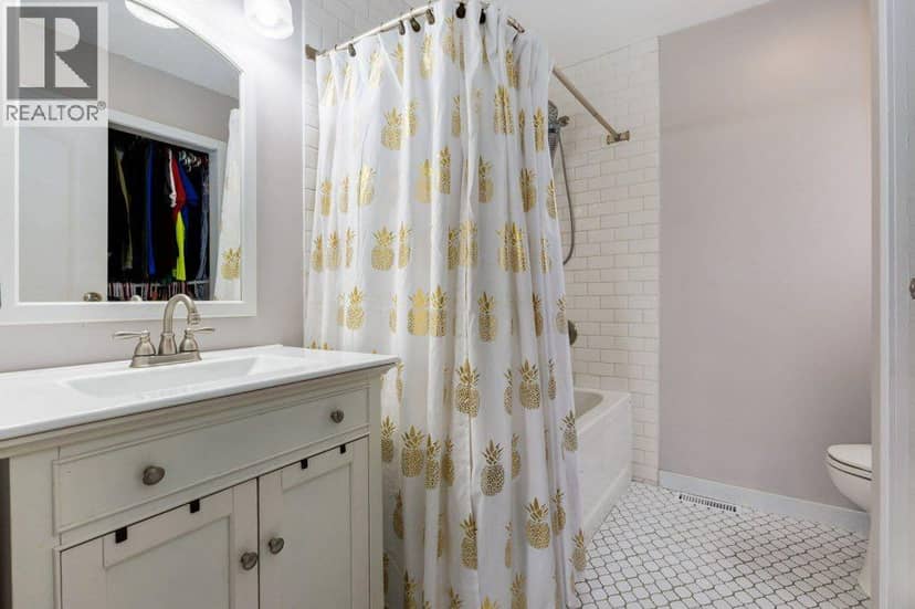 228 Deer Ridge Place SE — photo 16 of 40