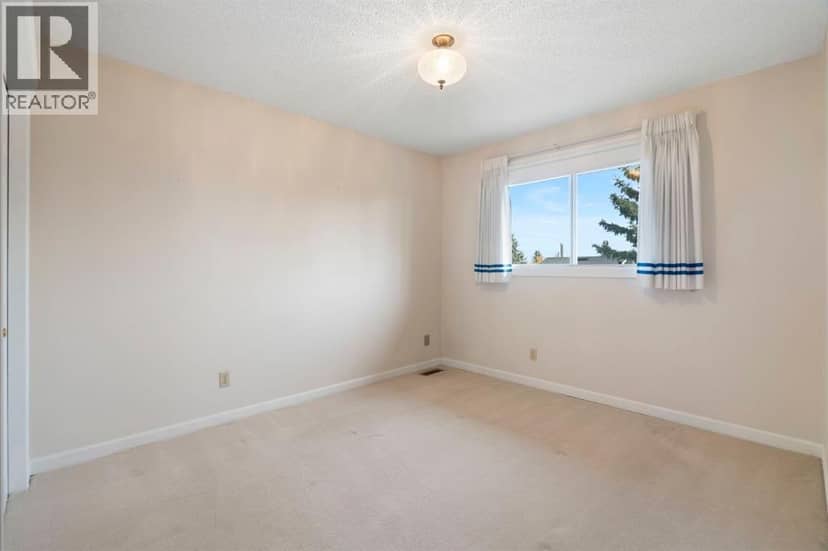 59 Stranraer Place SW — photo 36 of 40