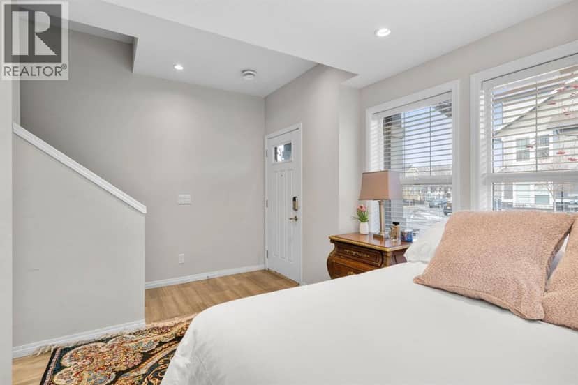 2001, 280 Williamstown Close NW, Airdrie, photo 5