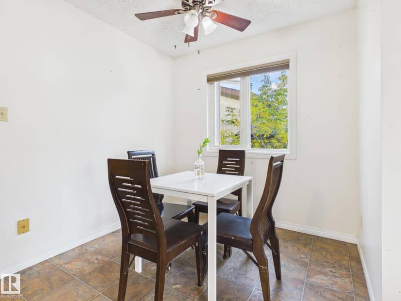 161 Kiniski CR NW — photo 10 of 40