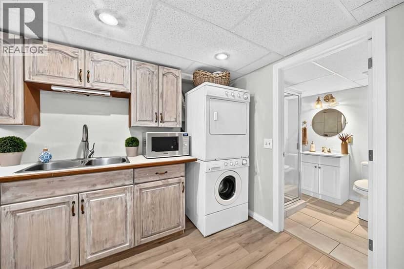 2275 Flanders Avenue SW — photo 32 of 40