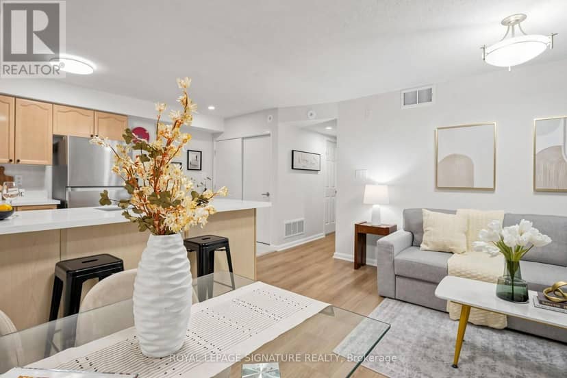 153 - 306 John Street — photo 17 of 36