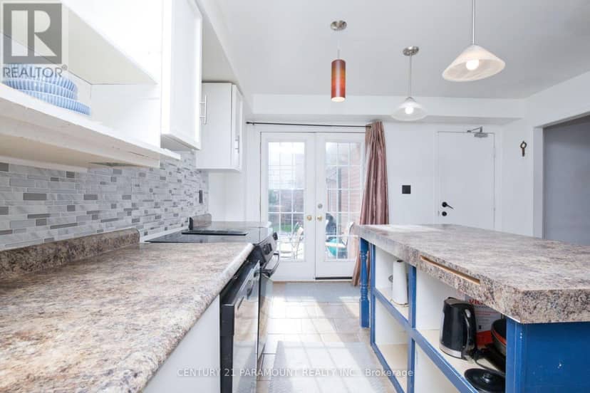 888 Sproule Crescent — photo 15 of 40