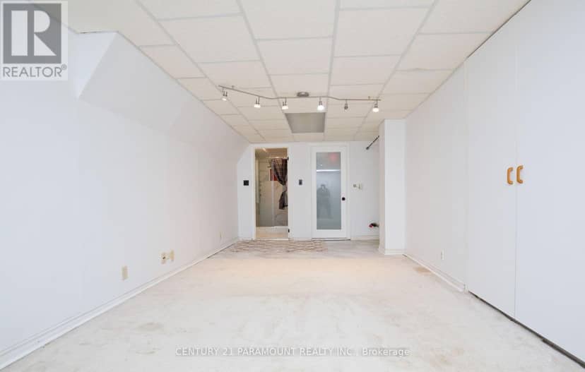 888 Sproule Crescent — photo 39 of 40