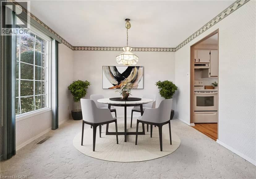 43 LEWIS Crescent — photo 14 of 35