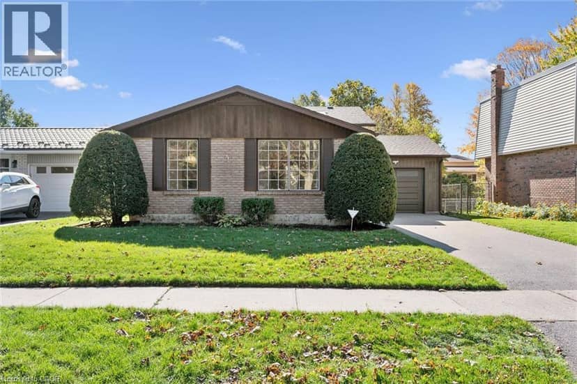 43 LEWIS Crescent, Kitchener, photo 2