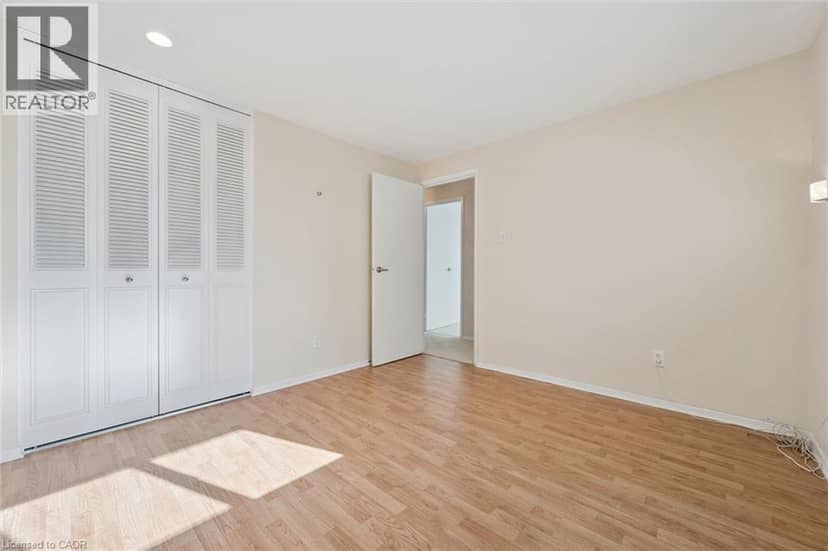 43 LEWIS Crescent — photo 20 of 35