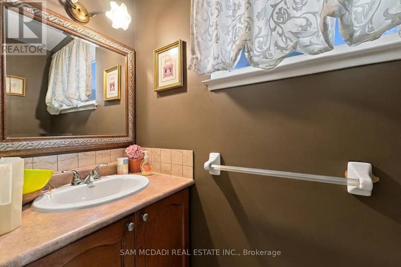 561 Tedwyn Drive — photo 12 of 25