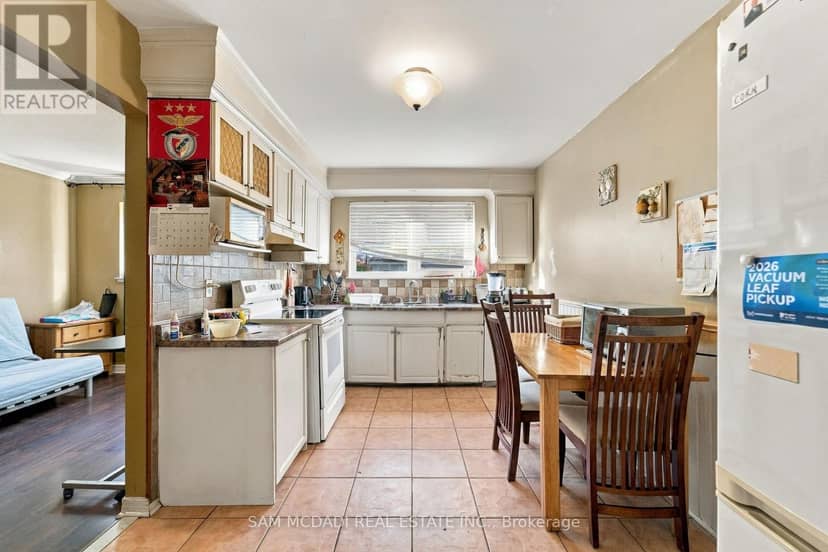 561 Tedwyn Drive — photo 6 of 25